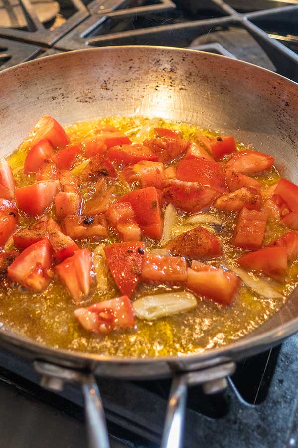 garlic tomatoes in olive oil