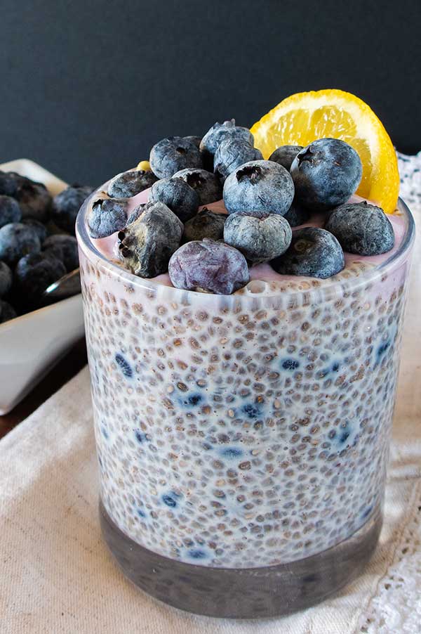 vanilla chia pudding with blueberries