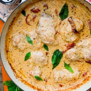 Chicken With Sundried Tomatoes in Cream Sauce