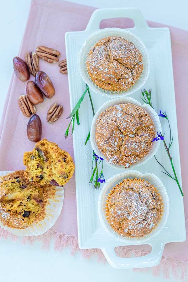 Grain-Free Muffin with Dates and Pecans