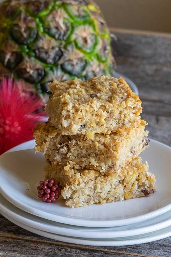 Oatmeal Squares With Pineapple and Coconut (Gluten-Free)