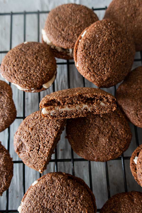 gluten free oreo cookies on a cooling rack